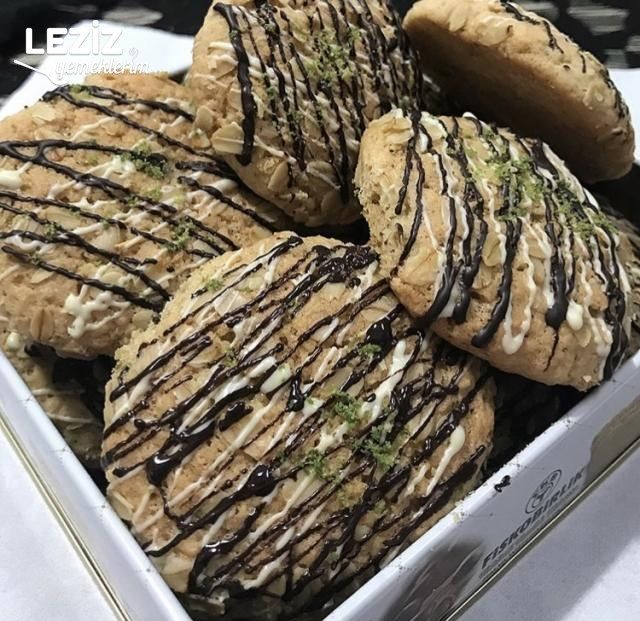 Yulaf Ezmeli Ve Fındıklı Kurabiye