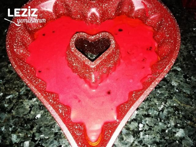 Sevgililer Günü Keki