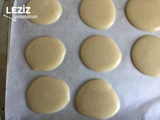 Acı Badem Kurabiyesi