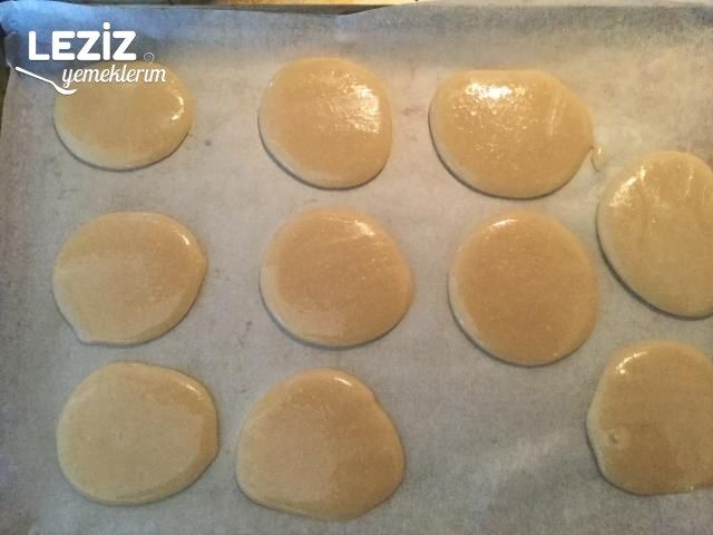 Acı Badem Kurabiyesi