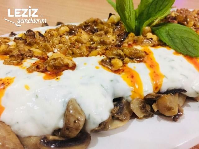 Yoğurtlu Cevizli Mantar Salatası