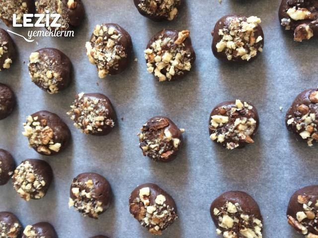 Ceviz Mantolu Kurabiye