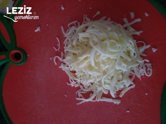 Kaşarlı Maydanozlu Dereotlu Omlet