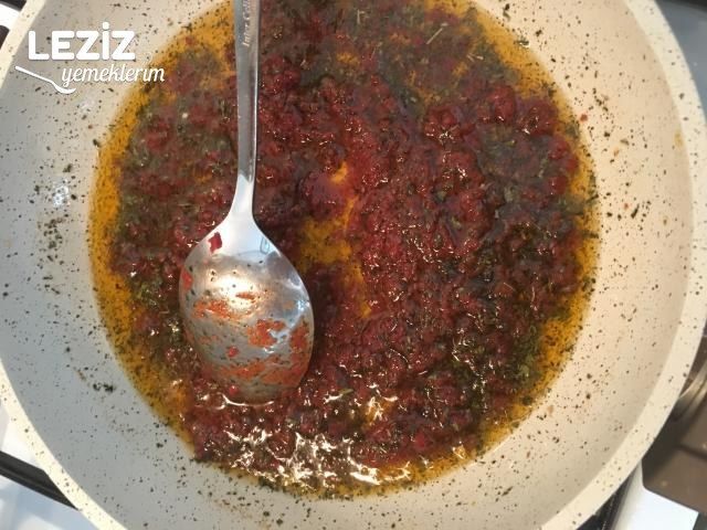 Yoğurt Soslu Mercimek Çorbası