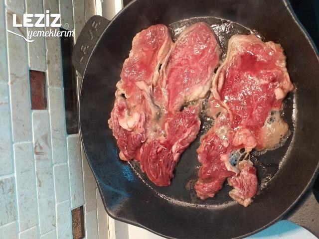 Patates Püre Eşliginde Soslu Antrikot