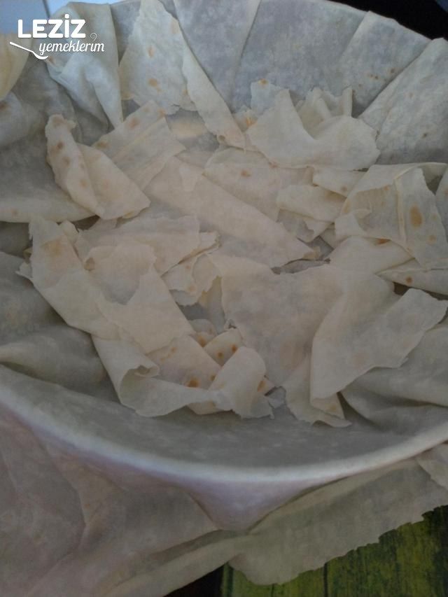 Tavada Kolay Pizza Börek