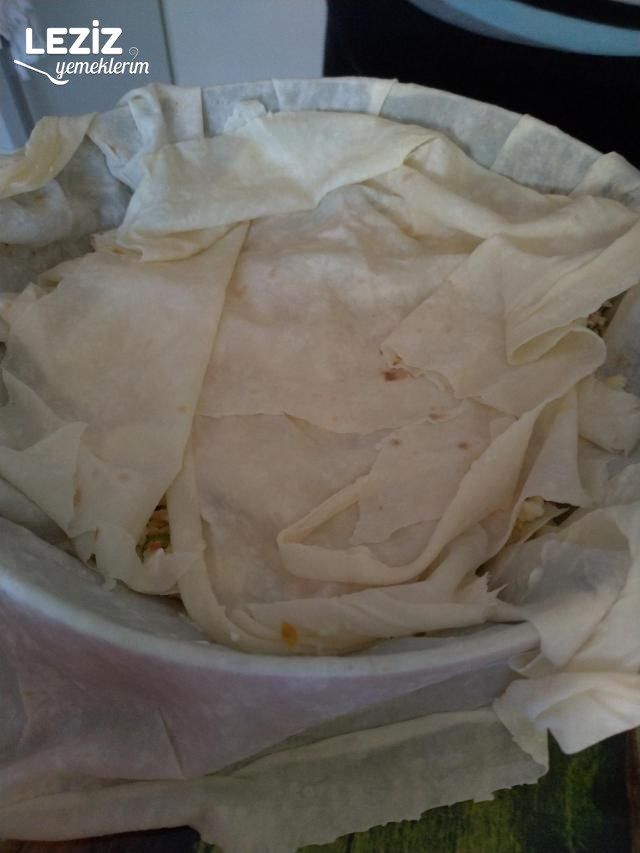 Tavada Kolay Pizza Börek