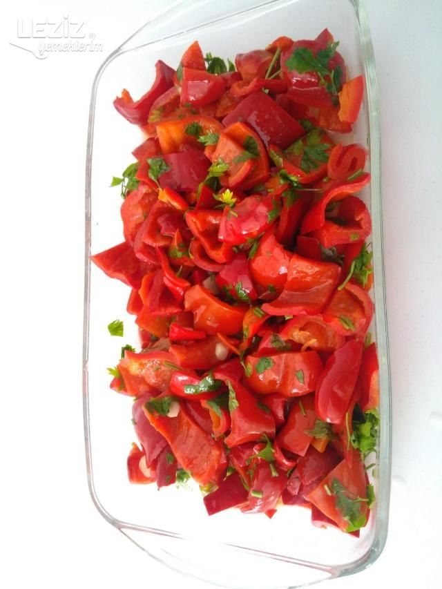 Kırmızı Biber Turşusu