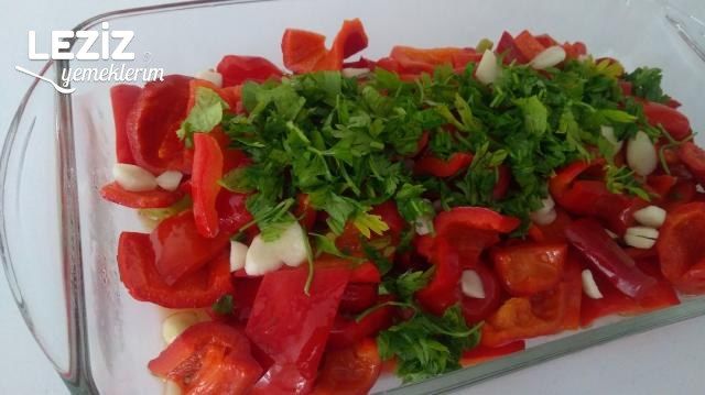 Kırmızı Biber Turşusu