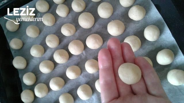 Misket Kurabiye Nasıl Yapılır?