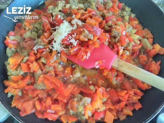 Kışlık Patlıcan Salatası