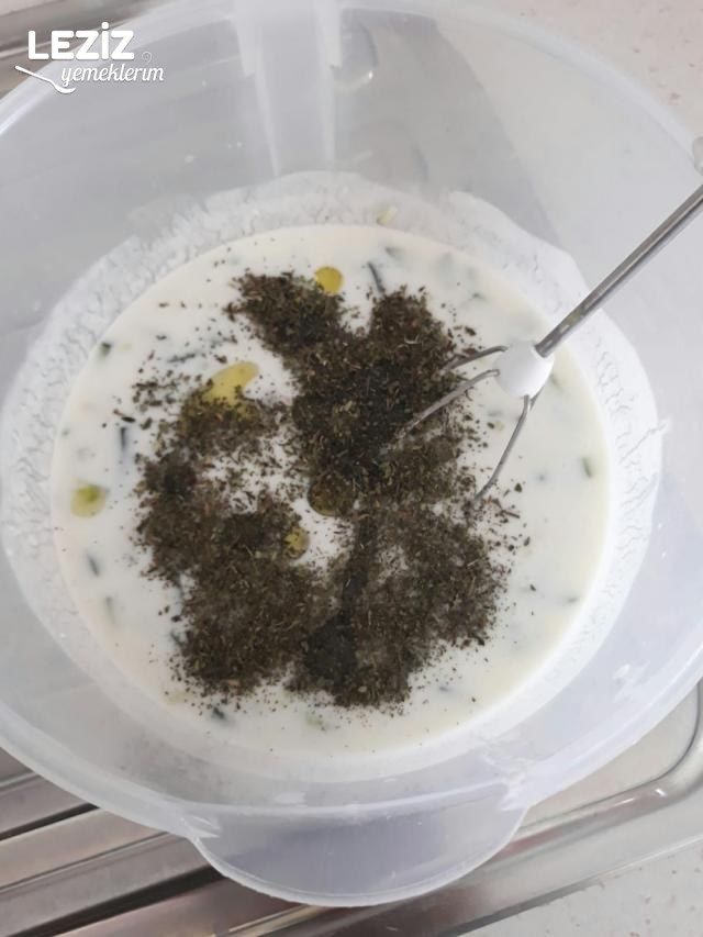 Cacık (Sarımsaklı)