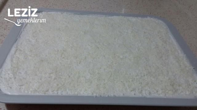 Kolay Kedidili Pastası Tarifi