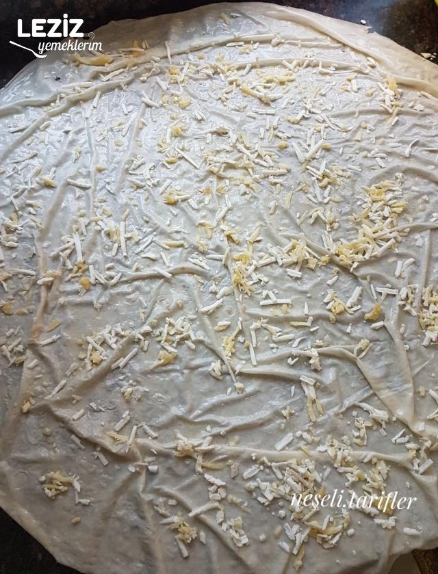 Yufkadan Çarşaf Böreği