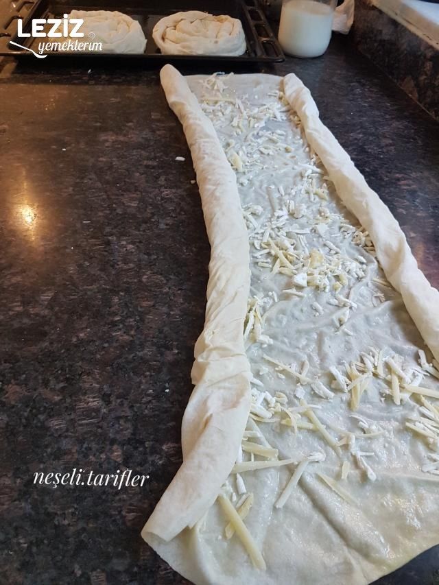 Yufkadan Çarşaf Böreği