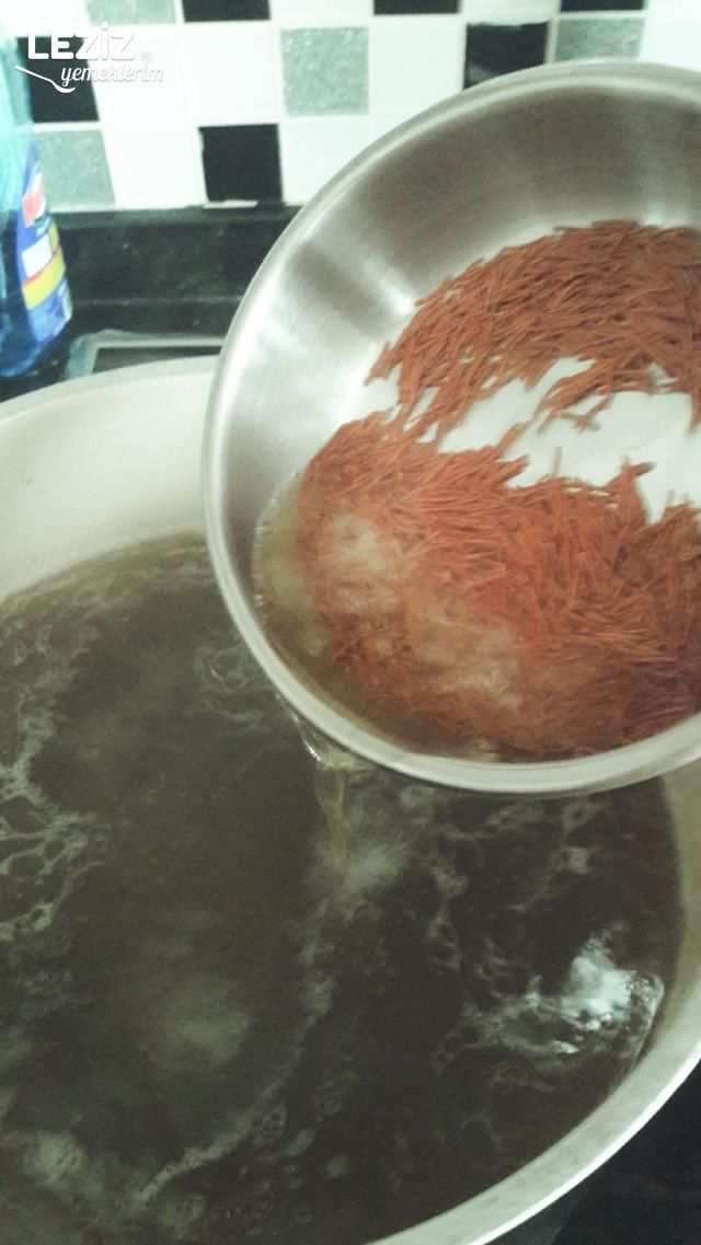 Şehriyeli Bulgur Pilavı (Bol Vitaminli Kemik Suyuna)