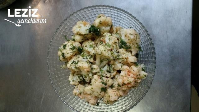 Karnabahar Salatası Nasıl Yapılır