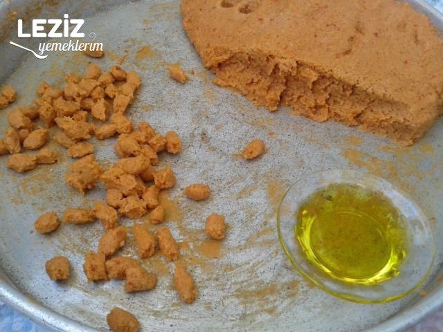 Ekşili Köfte Yapılışı