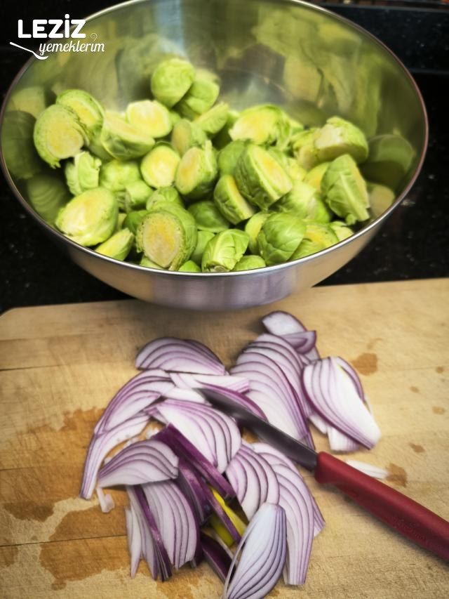 Yoğurt Yatağında Narekşili Brüksel Lahanası