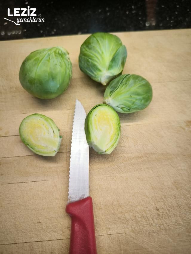 Yoğurt Yatağında Narekşili Brüksel Lahanası