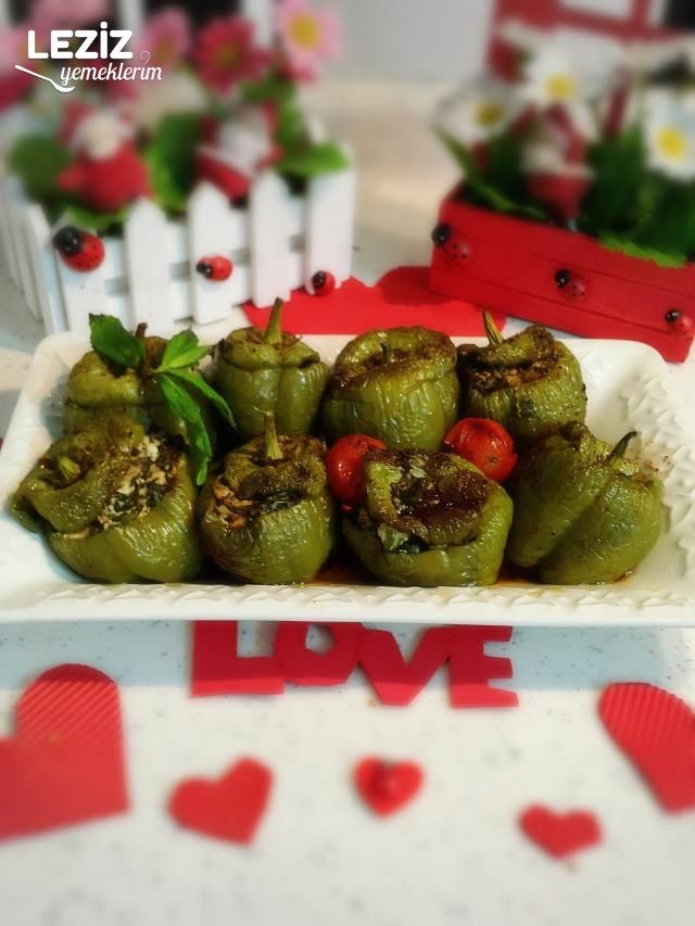 Lorlu Peynirli Biber Dolması