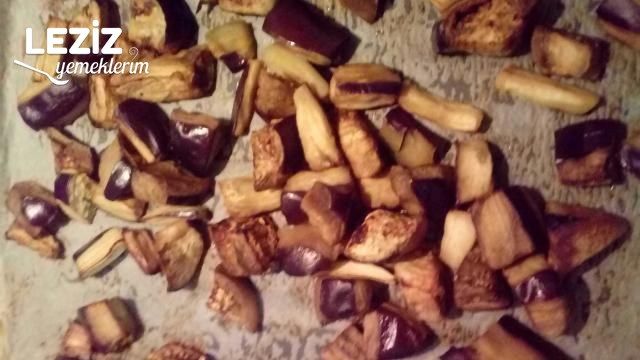 Fırında Közlenmiş Patlıcan Yemeği