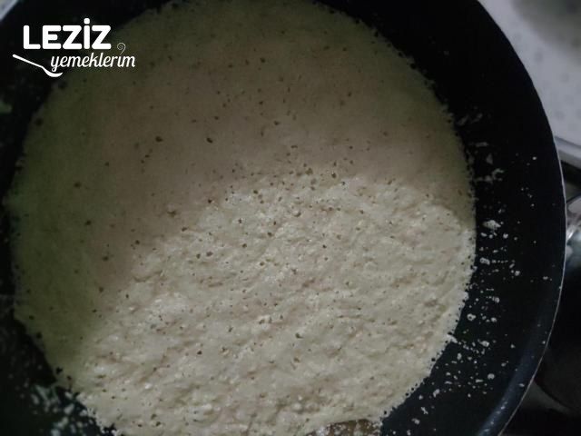 Fıstıklı Tereyağlı İrmik Helvası