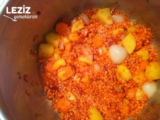 Sebzeli Mercimek Çorbası Tarifi