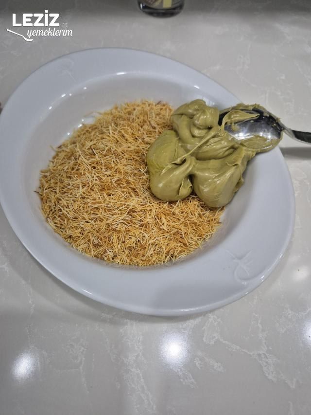 Çıtır Kadayıflı Dubai Kurabiyesi