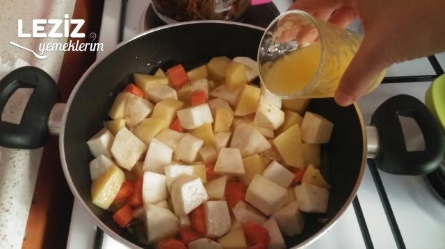 Portakallı Kereviz Yemeği Tarifi