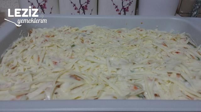 Beşamel Soslu Tavuklu Bezelye