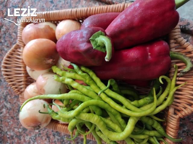 Evde Lahmacun İçi Nasıl Yapılır