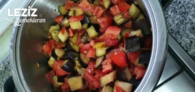 Sebzeli Bulgur Pilavı