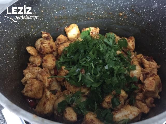 Sebzeli Tavuk Göğüs Kavurması