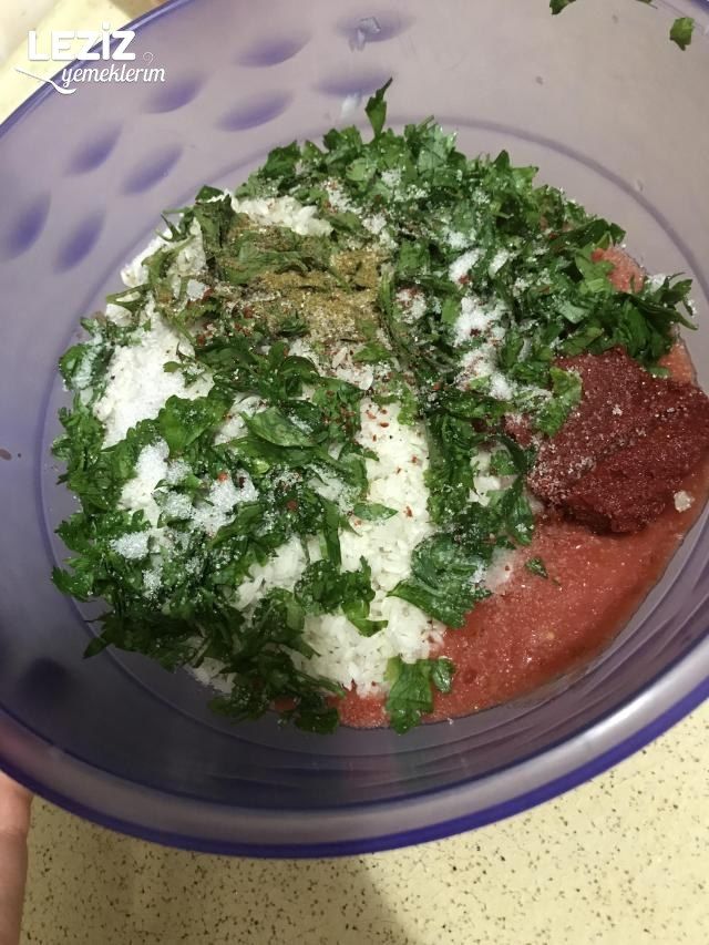 Pişmeyen İç Harçtan Zeytinyağlı Sarma (Tüm Aşamalarla)