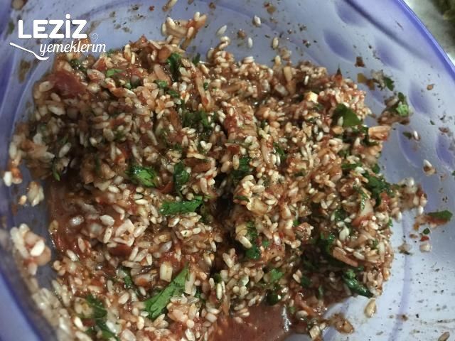 Pişmeyen İç Harçtan Zeytinyağlı Sarma (Tüm Aşamalarla)