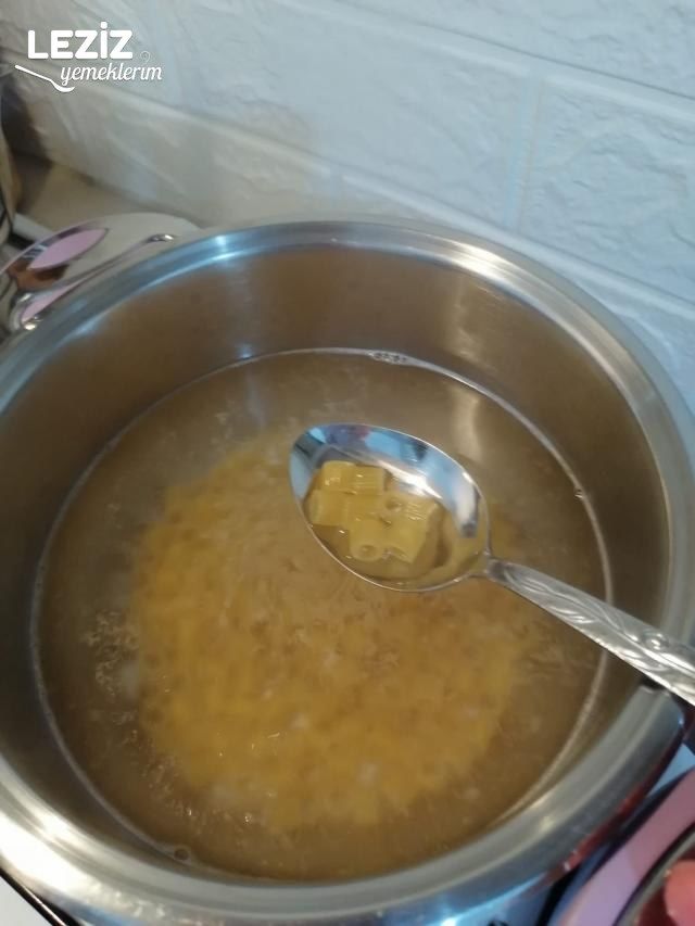 Makarna Salatası Tarifi (Yoğurtlu Mayonezli)