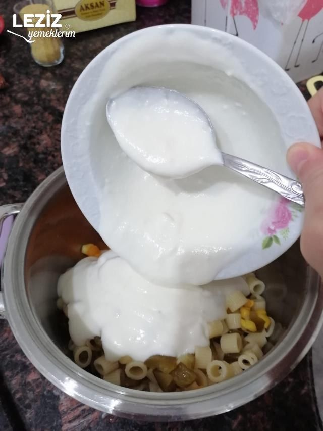Makarna Salatası Tarifi (Yoğurtlu Mayonezli)
