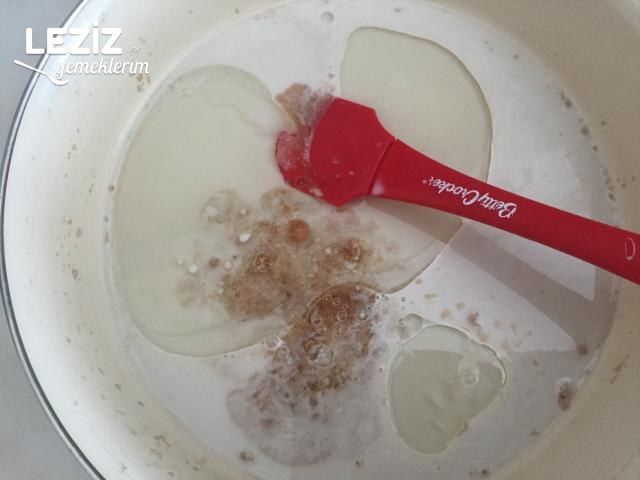 Yumuşacık Kolay Poğaça Kaşarlı Ve De Sucuklu