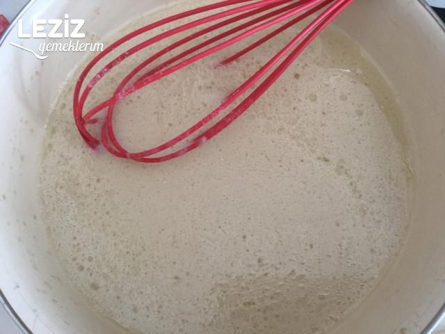 Yumuşacık Kolay Poğaça Kaşarlı Ve De Sucuklu