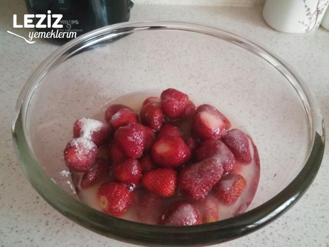 10 Dakikada Mis Gibi Çilekli Limonata