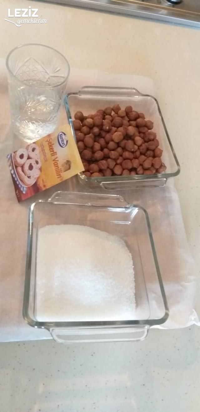 Karamelli Fındık Nasıl Yapılır