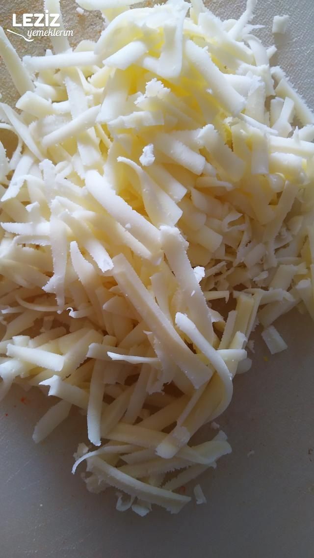 Kaşarlı Omlet Tarifi