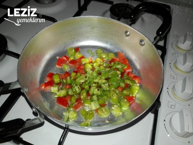 Menemen (Bol Malzemeli)