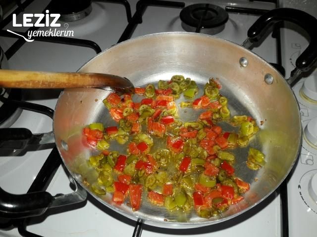 Menemen (Bol Malzemeli)