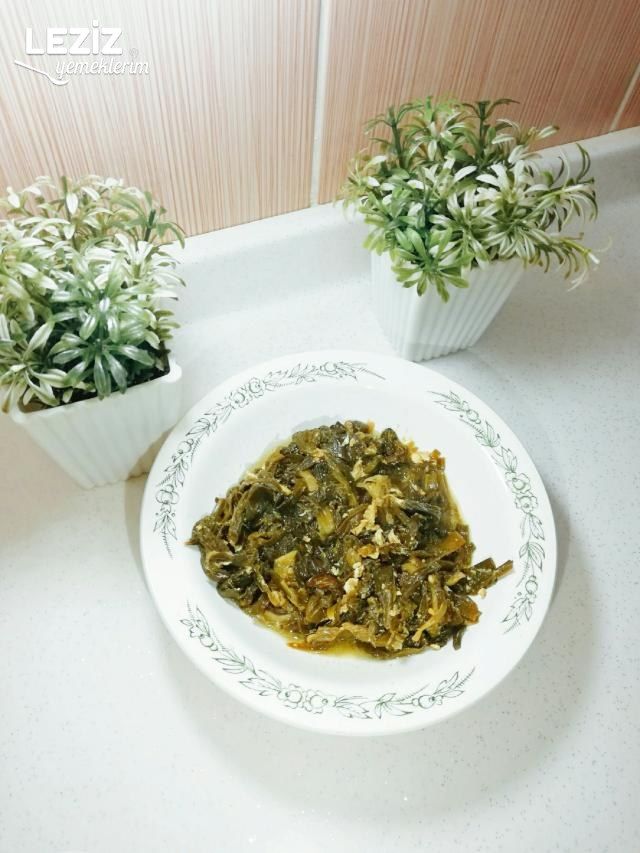 Yumurtalı Çiriş Otu Kavurması