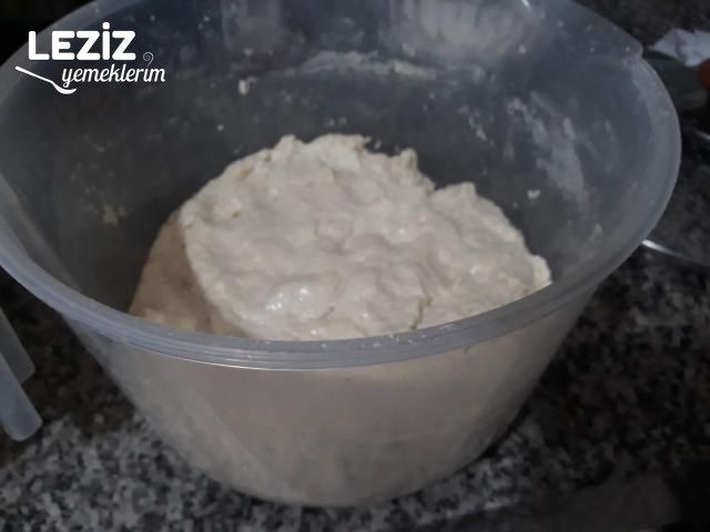 Karaköy Poğaçası Tarifi (Hakiki)