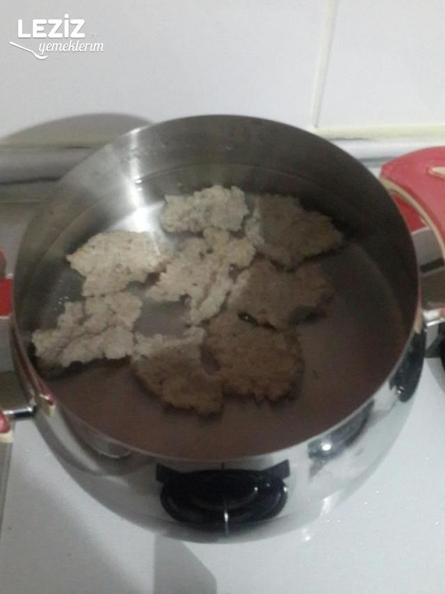 Avşar Tarhanası Çorbası (Dövme Çorba)