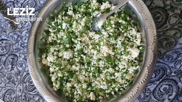 Hazır Yufkadan Nefis Peynirli Börek