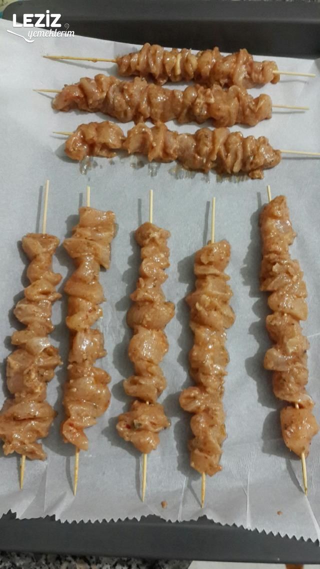 Fırında Tavuk Çöp Şiş
